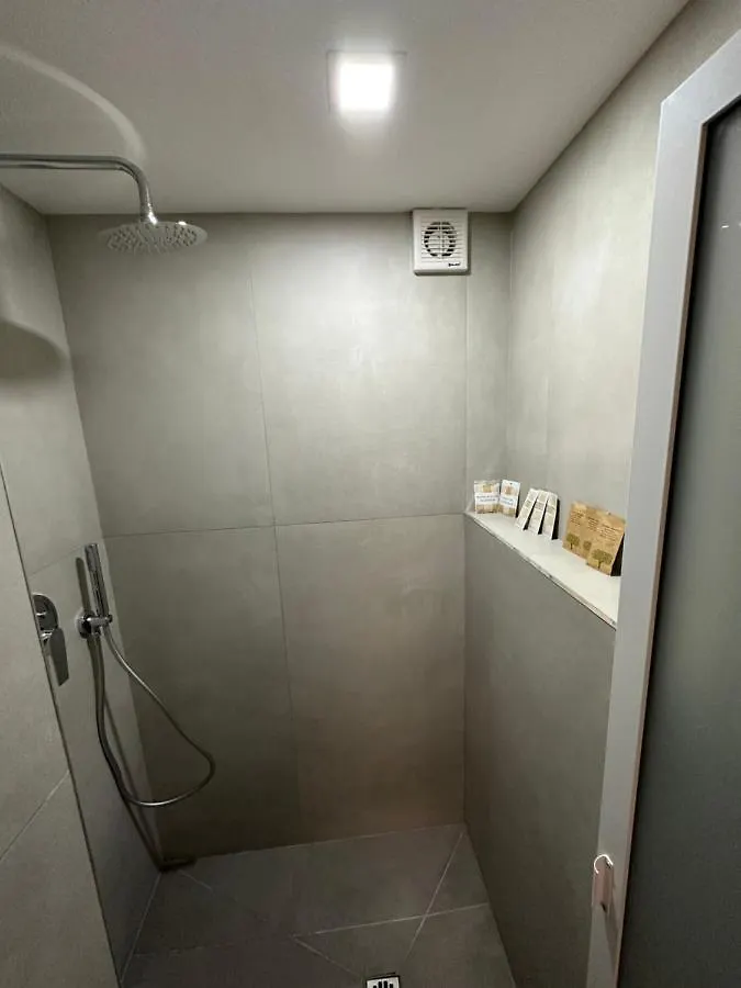 Casa Vacanze Sant'Agostino Naples Bed & Breakfast